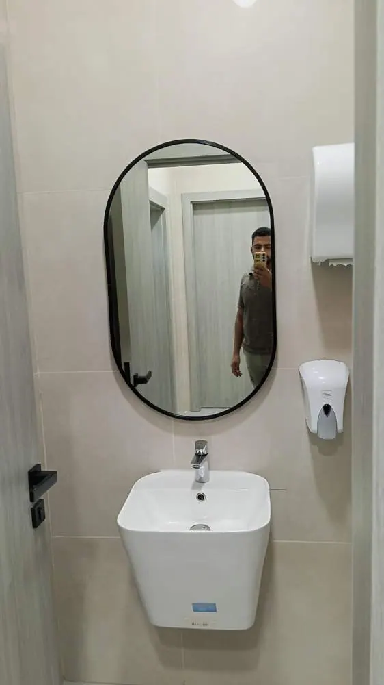 المرايات من أعمال الخبراء للزجاج