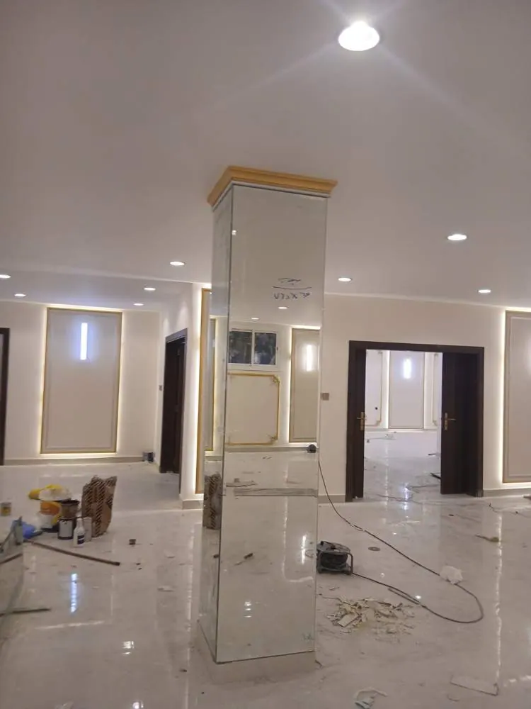 المرايات من أعمال الخبراء للزجاج